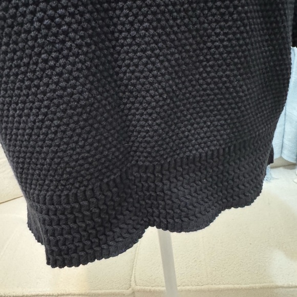 Cozy Lands’ End Black Turtleneck Sweater - Petite Medium - Picture 7 of 11